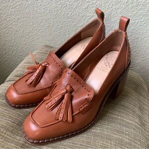 Vince Camuto Caiana Loafers Pumps Cognac Brown High Heels SZ 7.5 Shoes Oxford